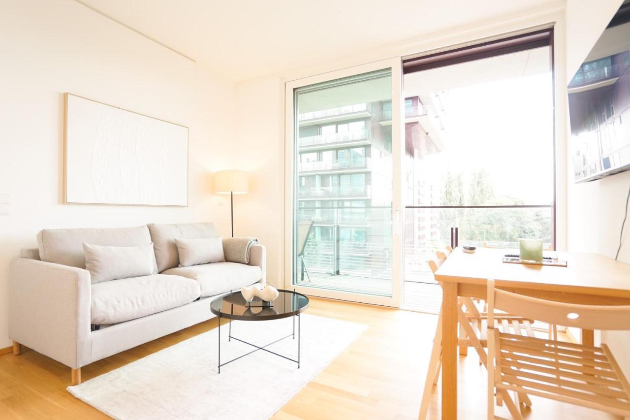 Suite In High-Rise On The Danube Wenen Buitenkant foto